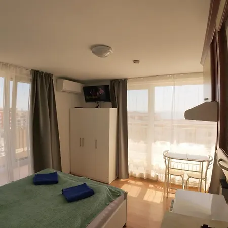 William's - Second Cozy スヴェティ・ヴラス